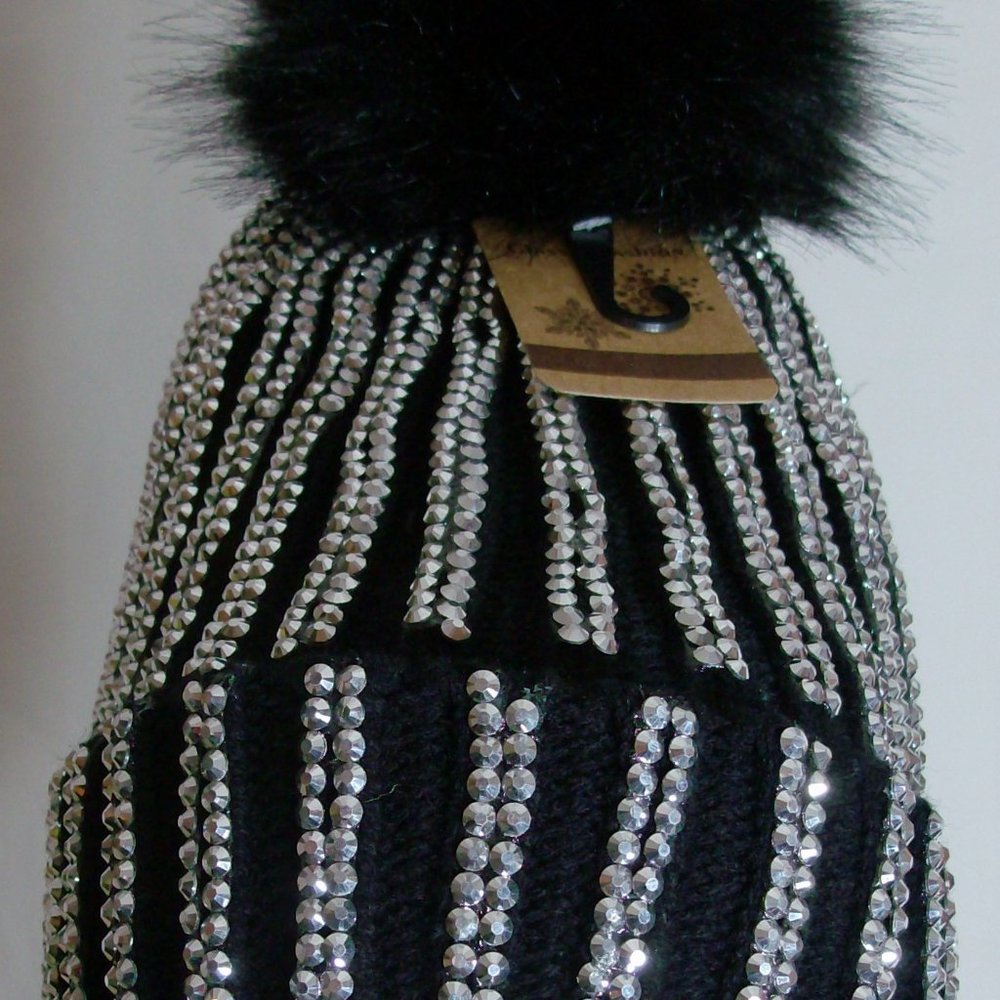 NWT Rhinestone Striped Ski Cap (Beanie) with Sherpa Lining